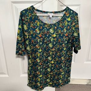 LuLaRoe GiGi shirt